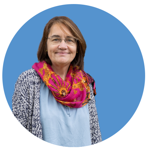 YvetteSurFond Yvette Ogier